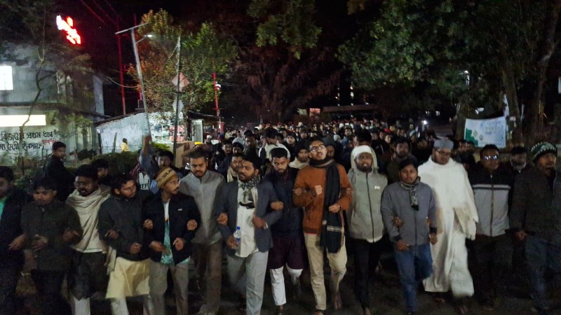 ওসমান হাদীর মৃত্যুতে চবি শিবিরের বিক্ষোভ