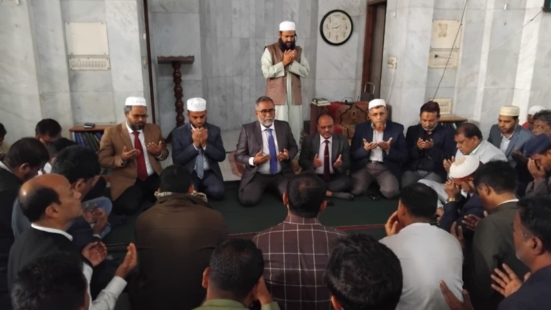 ওসমান হাদীর সুস্থতা কামনায় ইবিতে দোয়া