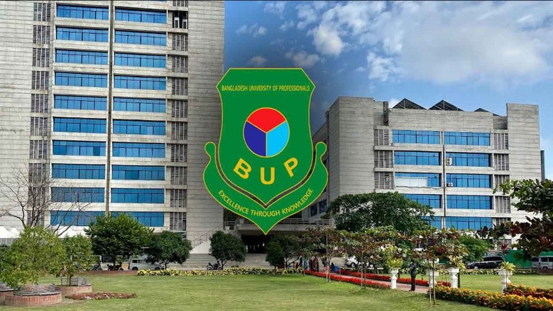 বিইউপি একাডেমিক ভবনে এসির শর্ট সার্কিটে আগুন, দগ্ধ ৪