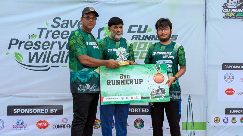 ‘১০০ দিনে ১০০০ কিলোমিটার’ দৌড়, ব্যতিক্রমী চ্যালেঞ্জে চবির শিক্ষার্থী