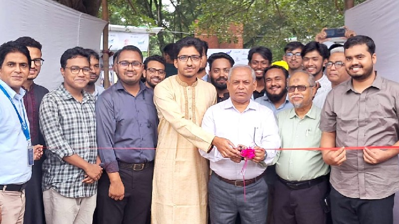 চবিতে চাকসুর উদ্যোগে ক্যারিয়ার সামিট ও জব ফেয়ার